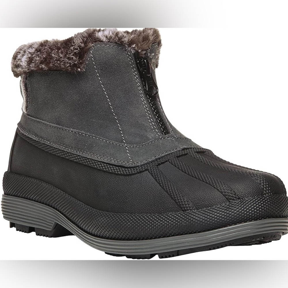 Propet Women's Gray and Black Winter Ankle Boots